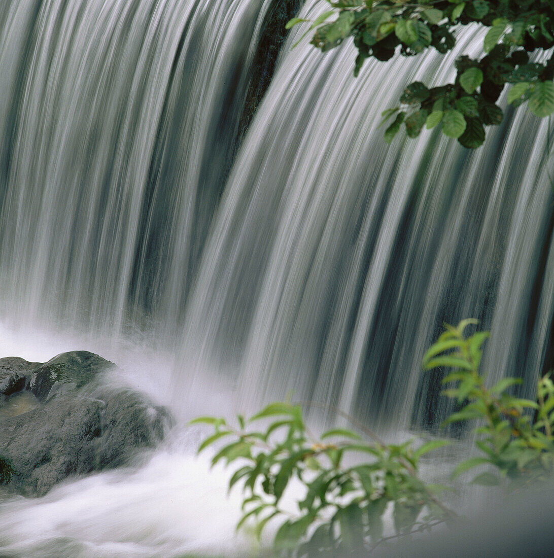 Urola-Fluss. Guipuzcoa, Euskadi, Spanien