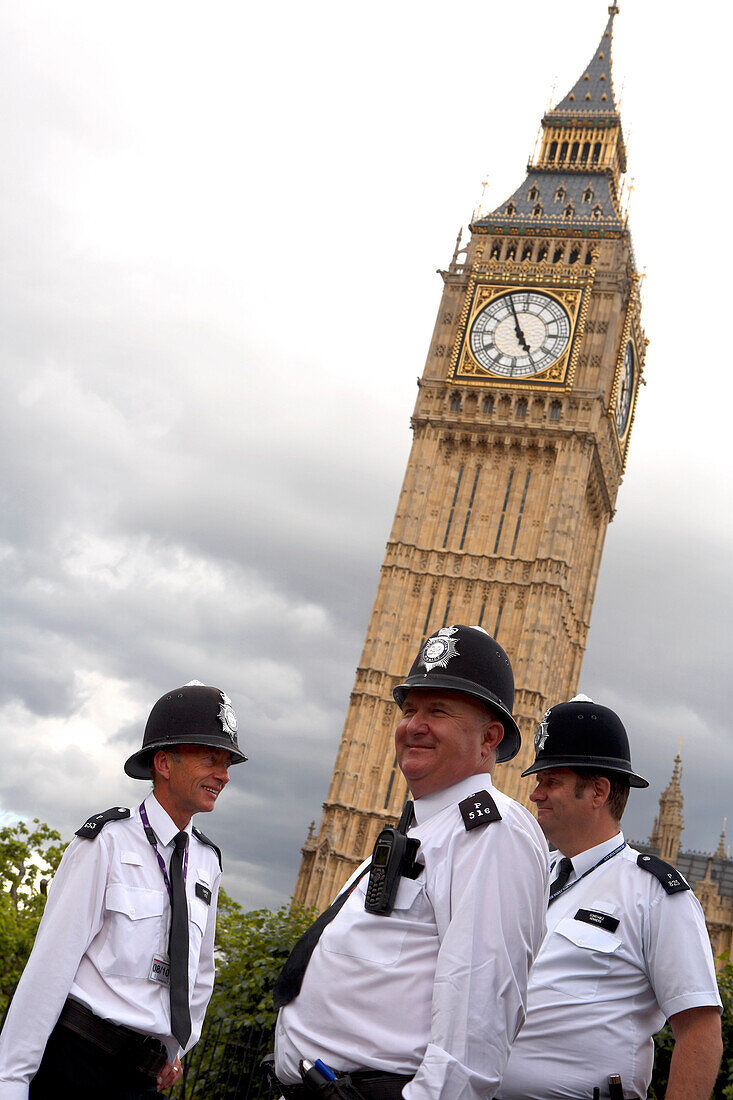 Big Ben and London Police Officers, London, England, Britain, United Kingdom