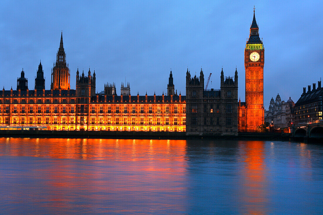 Big Ben and the Houses of Parliament, Thames River, London, England, Britain, United Kingdom