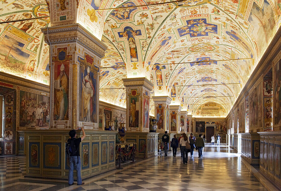 Salone Sistino, Vatikanische Bibliothek, Vatikanische Museen, Vatikanstadt, Rom, Italien