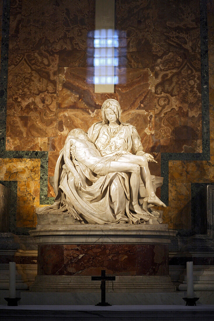 Michelangelos Pieta, Petersdom, Vatikanstadt, Rom, Italien