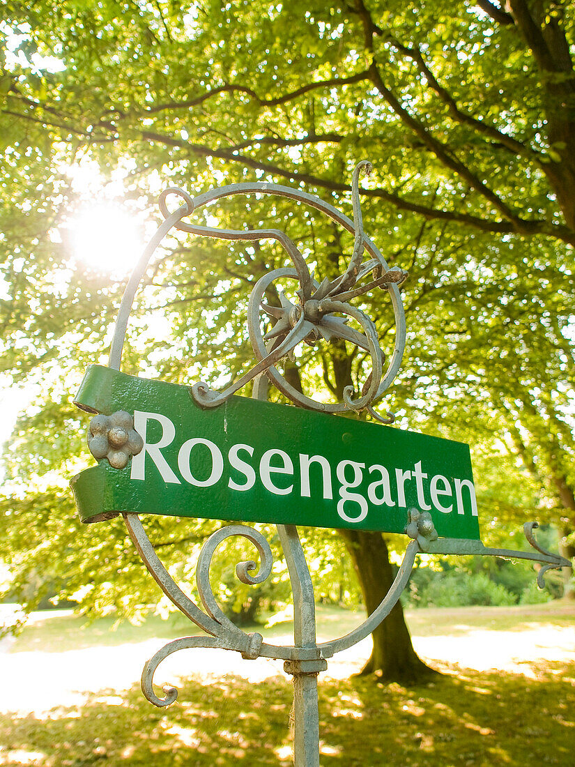 Rosengarten im Ohlsdorfer Friedhof, Hansestadt Hamburg, Deutschland