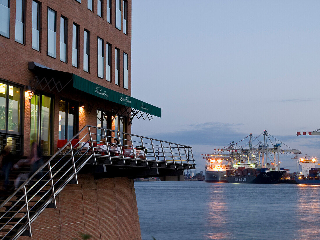 Café am Hafen, Hamburg, Deutschland