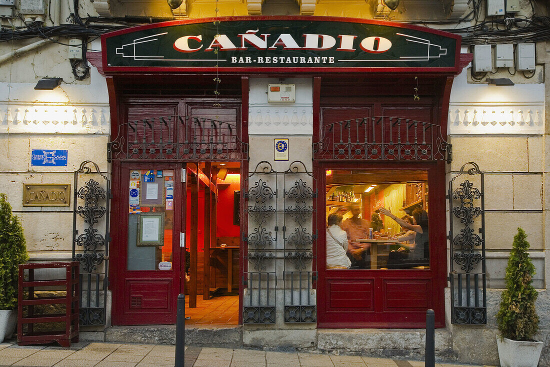 Bar Restaurante Cañadio en Plaza de Cañadio. Santander. Cantabria. Spain.