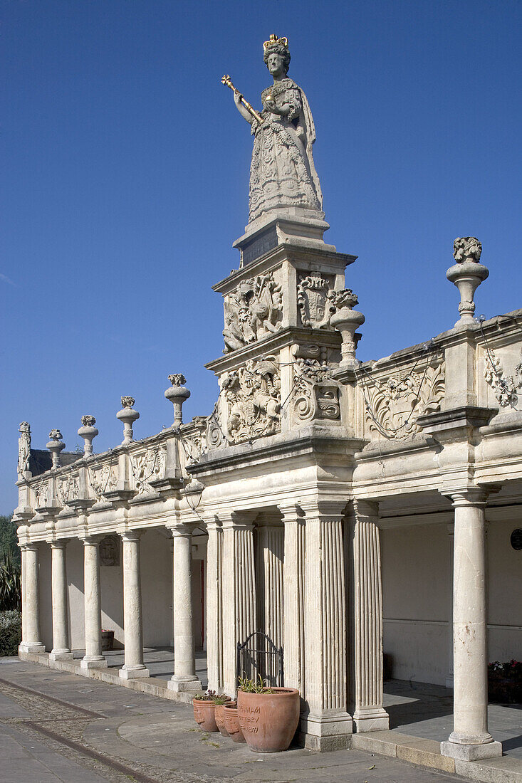 Barnstaple, The Barnstaple Heritage Centre situated at Queen Anne's Walk. Statue of Queen Anne. Devon, UK.