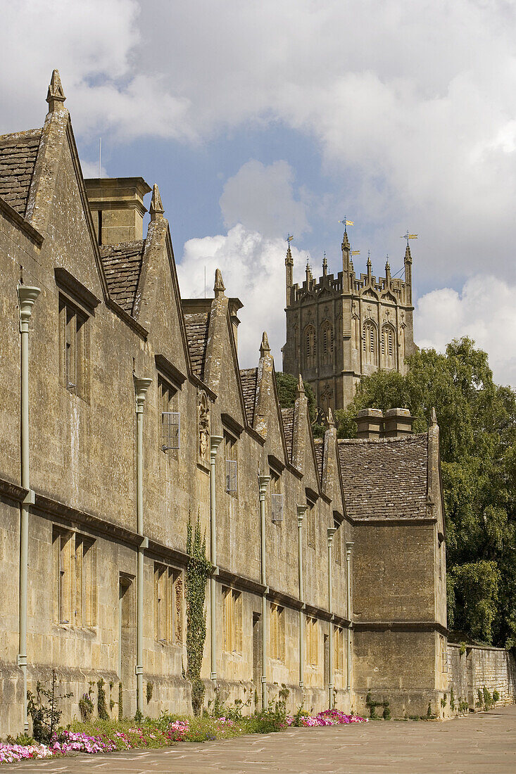 Chipping Camden, almhouses (1617) by sir Baptist Hicks. Gloucestershire, England.