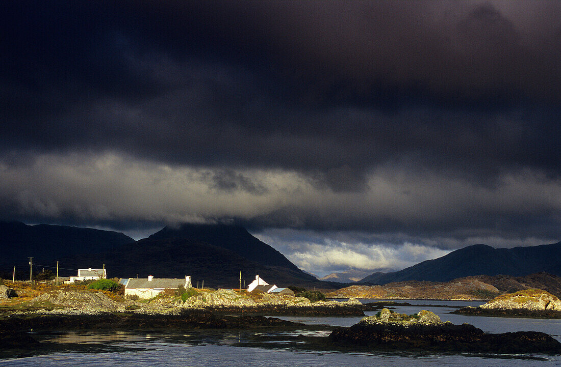 Ballynakill Harbour, Connemara, Co. Galway, Ireland, Europe