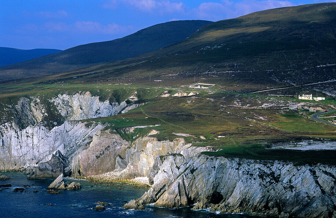 Küstenlandschaft, Blick auf die Steilküste von Achill Island, County Mayo, Irland, Europa