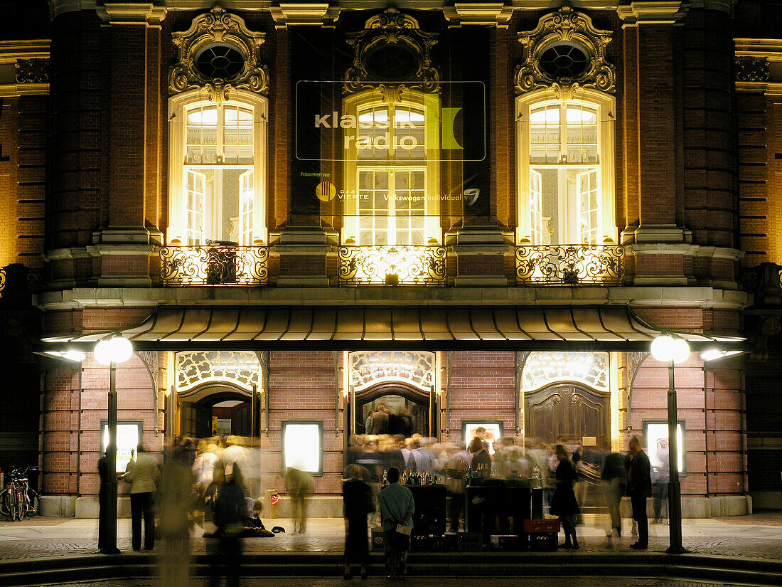 Haupteingang zur Laeiszhalle, Hansestadt Hamburg, Deutschland