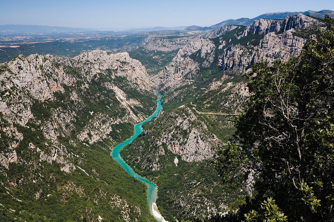 Grand Canyon du Verdon, view at the canyon and the river Verdon, Alpes-de-Haute-Provence, Provence, France