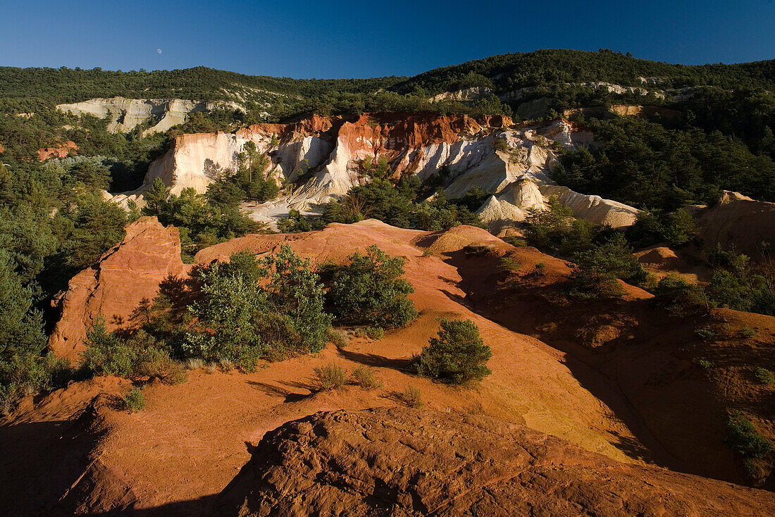 Colorado Provencal, rocks of ochre under a blue sky, Rustrel, Vaucluse, Provence, France