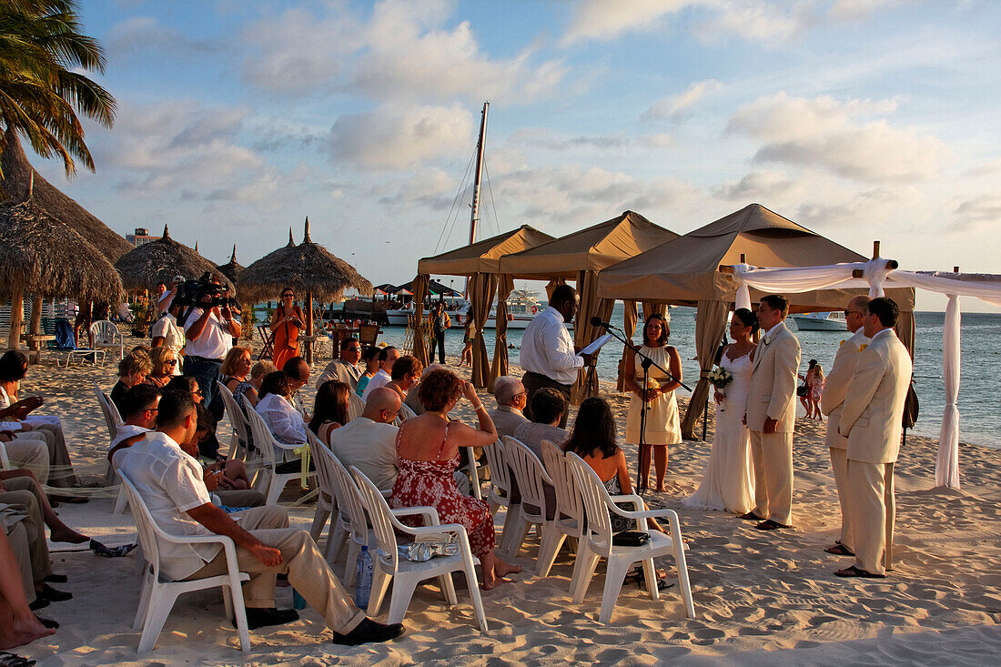 Niederländische Antillen, Aruba Palm beach, Strand, Hochzeit