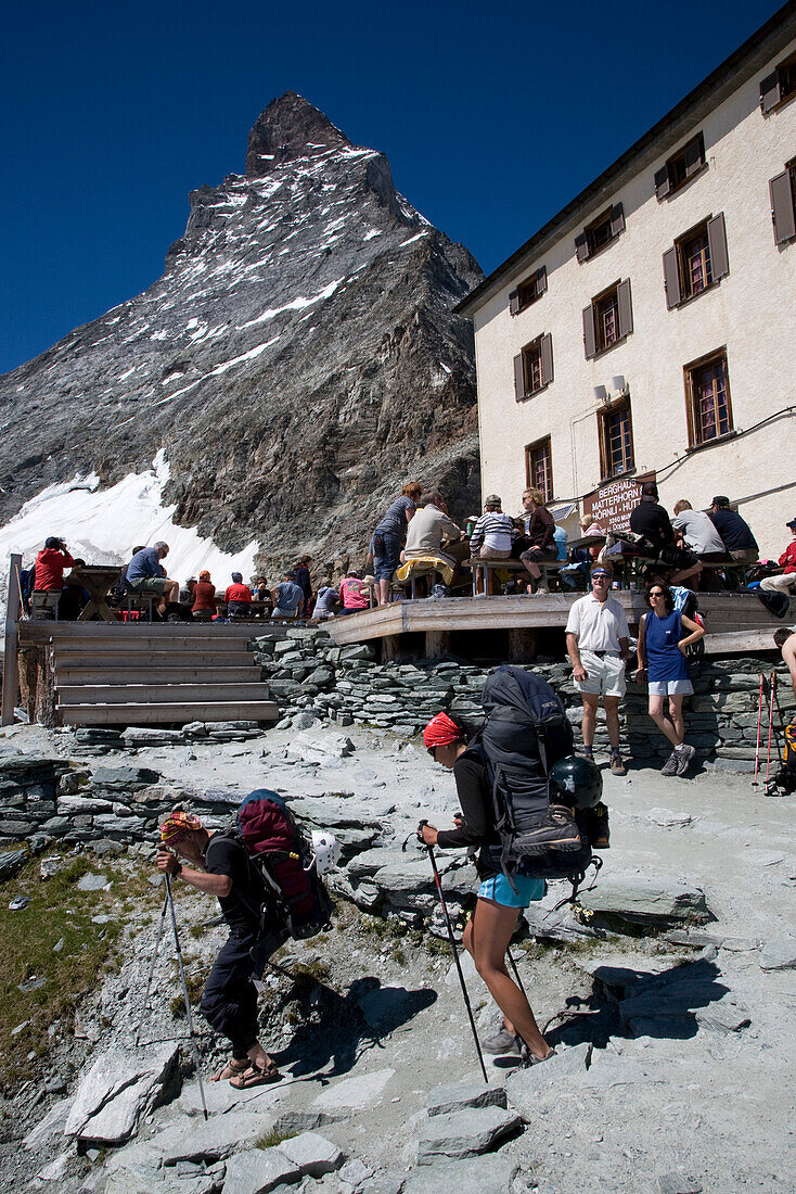 Berghütte mit Matterhorn im Hintergrund, Zermatt, Kanton Wallis, Schweiz