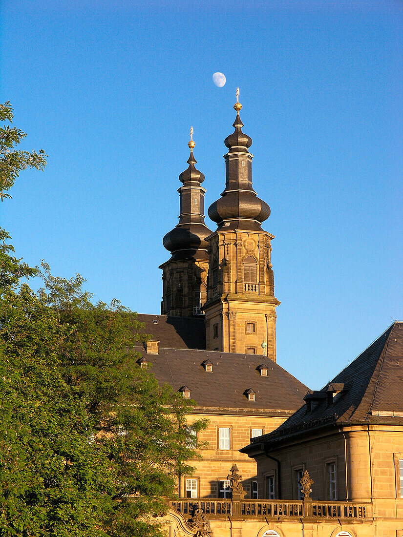 Kloster Banz unter blauem Himmel, Oberes Maintal, Franken, Bayern, Deutschland