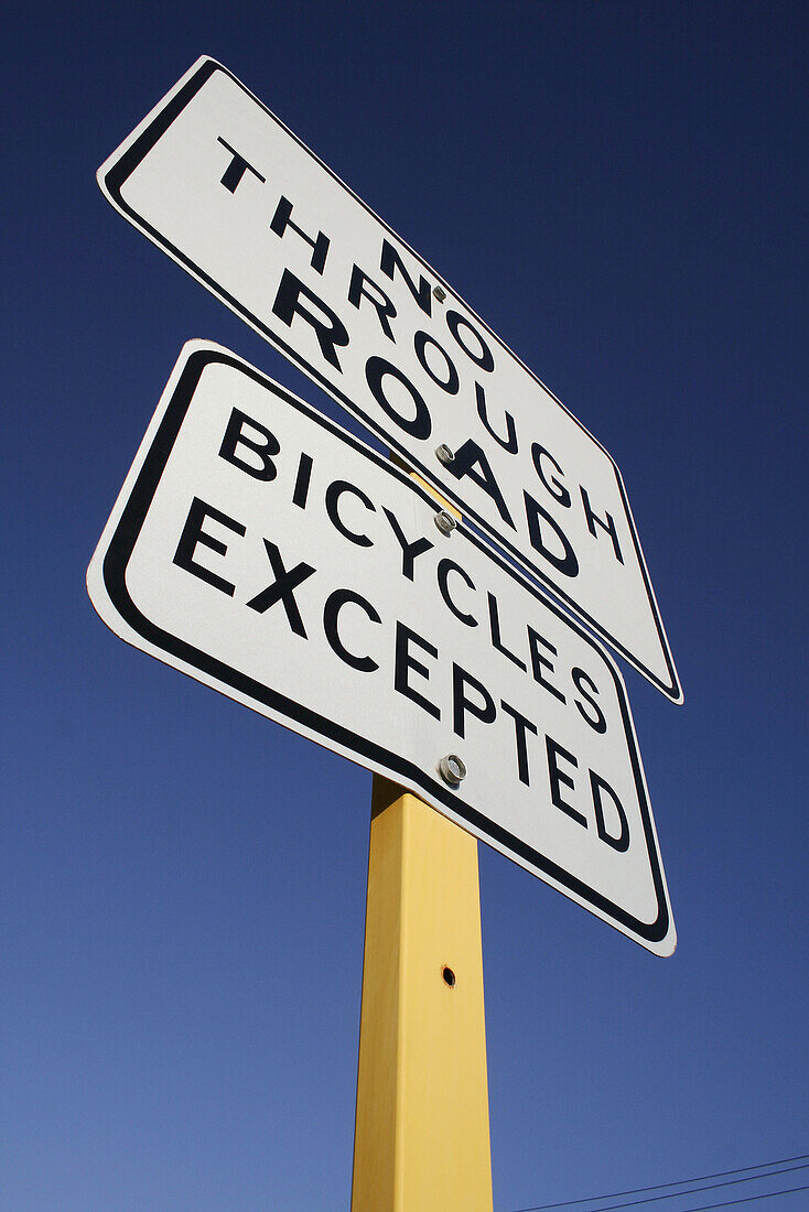 White road sign: no through road, Fremantle, Perth, Western Australia