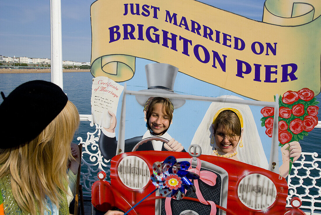 Europe, UK, Sussex, Brighton palace pier fun