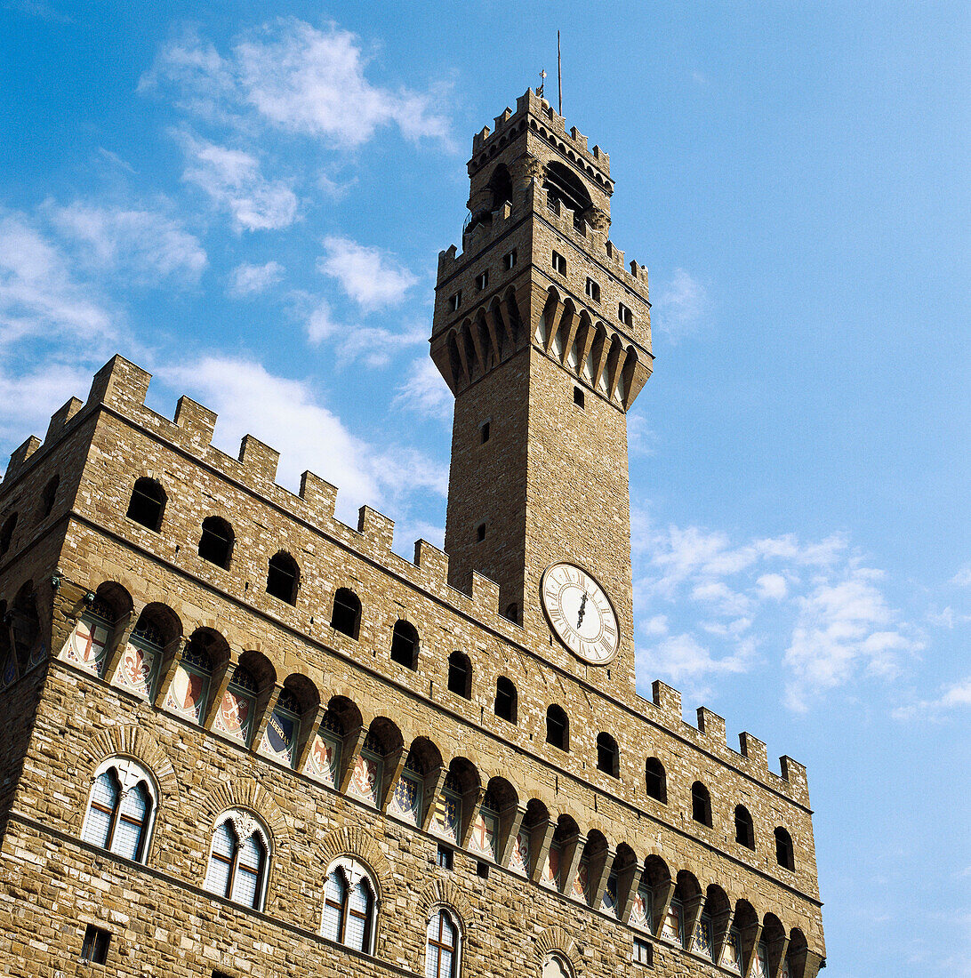 Palazzo Vecchio in Piazza della Signoria (1299-1314), Florence. Tuscany, Italy