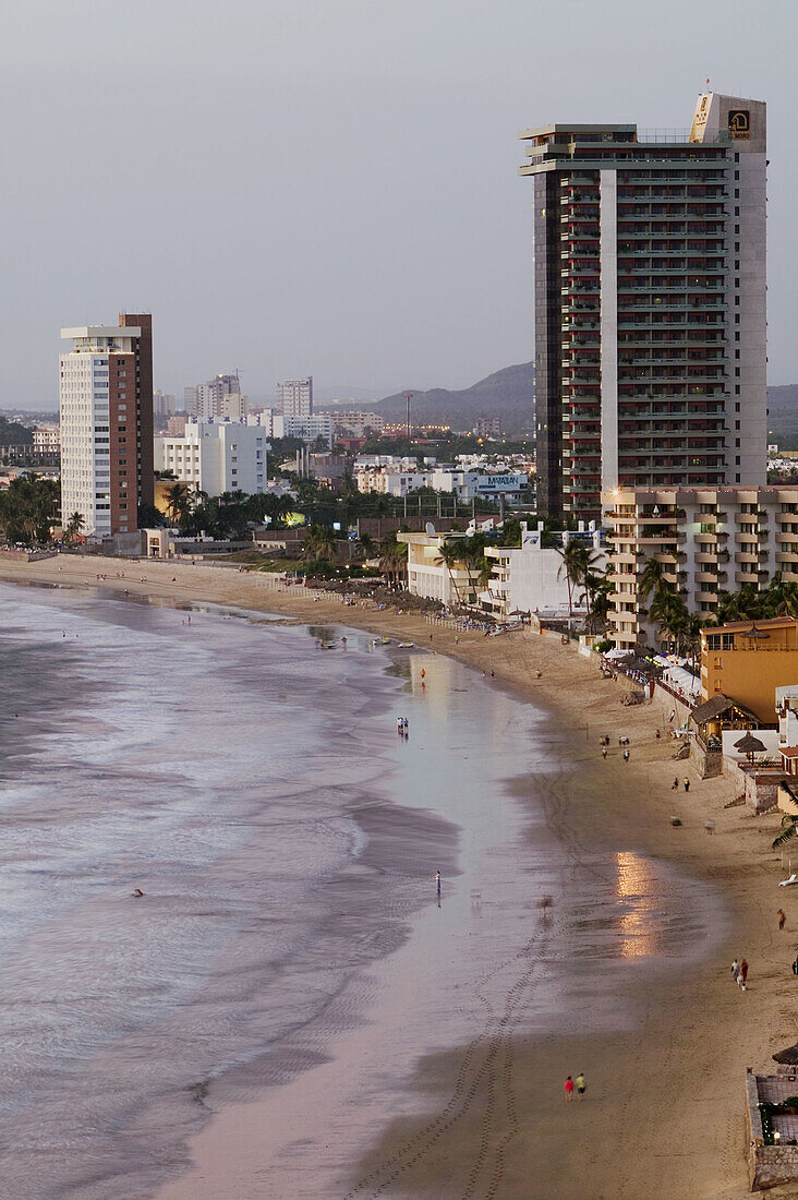 MEXICO-Sinaloa State-Mazatlan: Zona Dorada / Golden Hotel Zone- Playa Las Gaviotas Beach and Hotels / Dusk