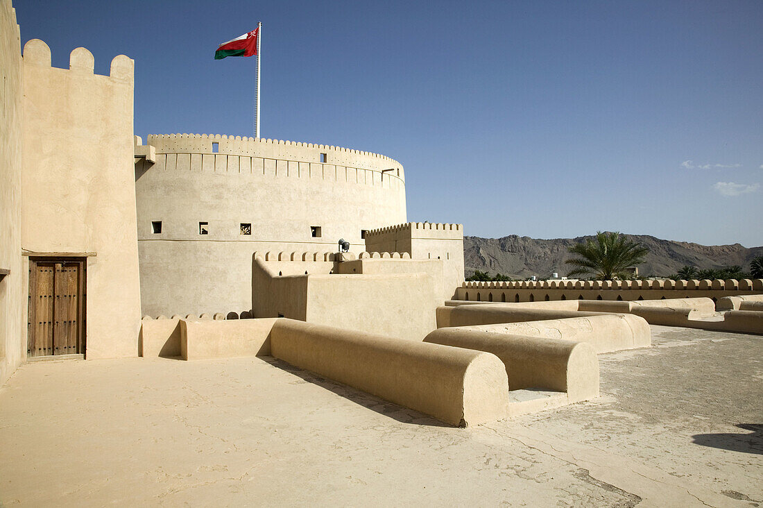 OMAN-Western Hajar Mountains-Nizwa: Nizwa Fort- Interior of Fort Walls