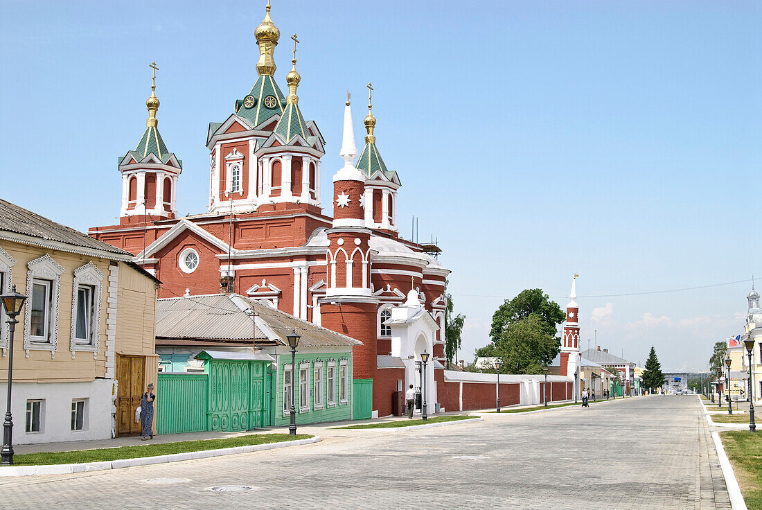 Ziegelmauern und Türmen die Uspenskaja Kathedrale, Kolomna, Oblast Moskau, Moskau, Russland