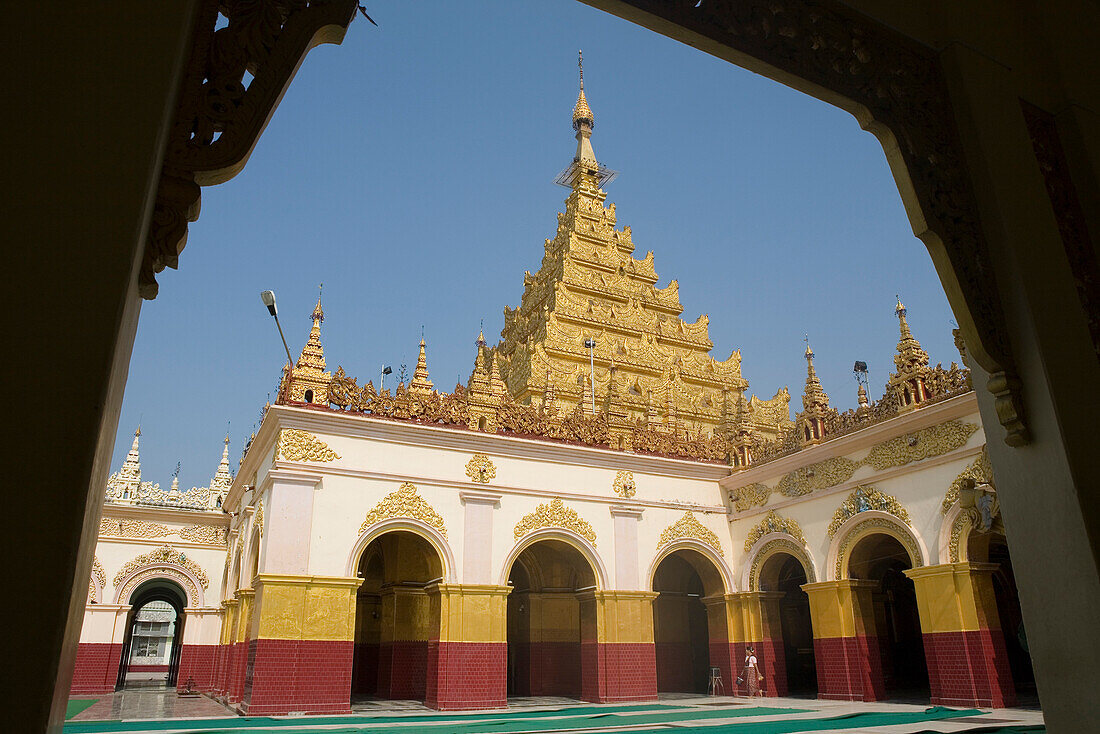 Mahamuni Pagoda in Mandalay, Myanmar, Burma