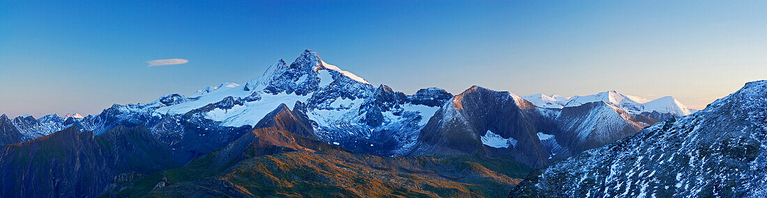 Panoramic view of Kleinglockner and Grossglockner, National Park Hohe Tauern, Tyrol, Austria