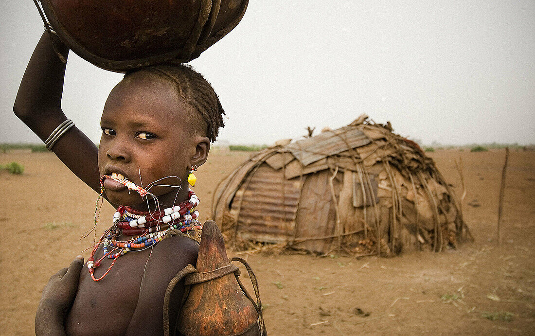 Dasanech girl. South Ethiopia. African tribes