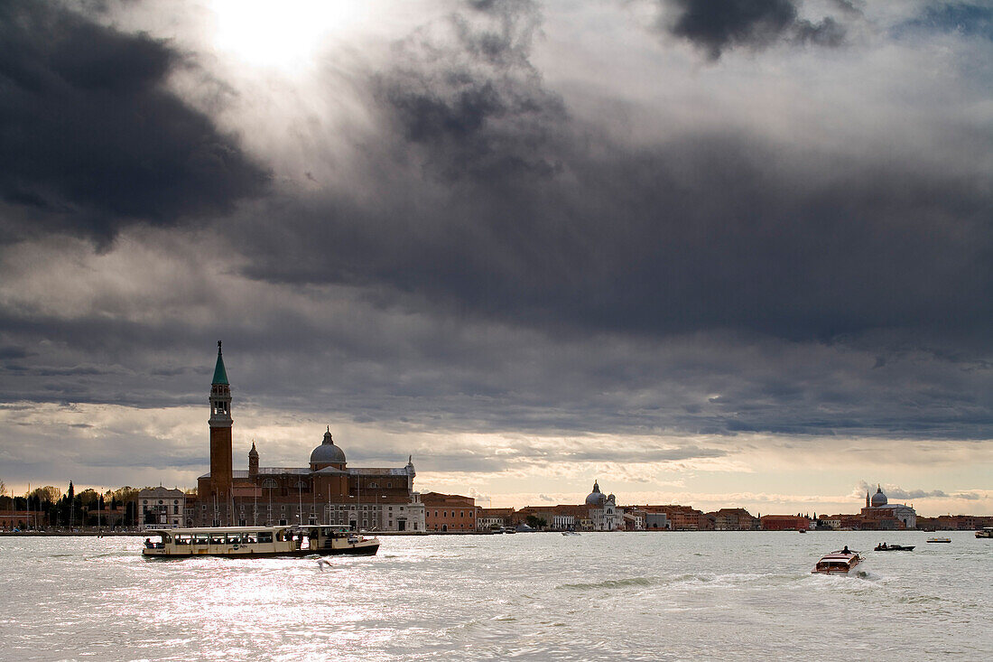 Blick auf die Insel San Giorgio Maggiore, Venedig, Italien, Europa