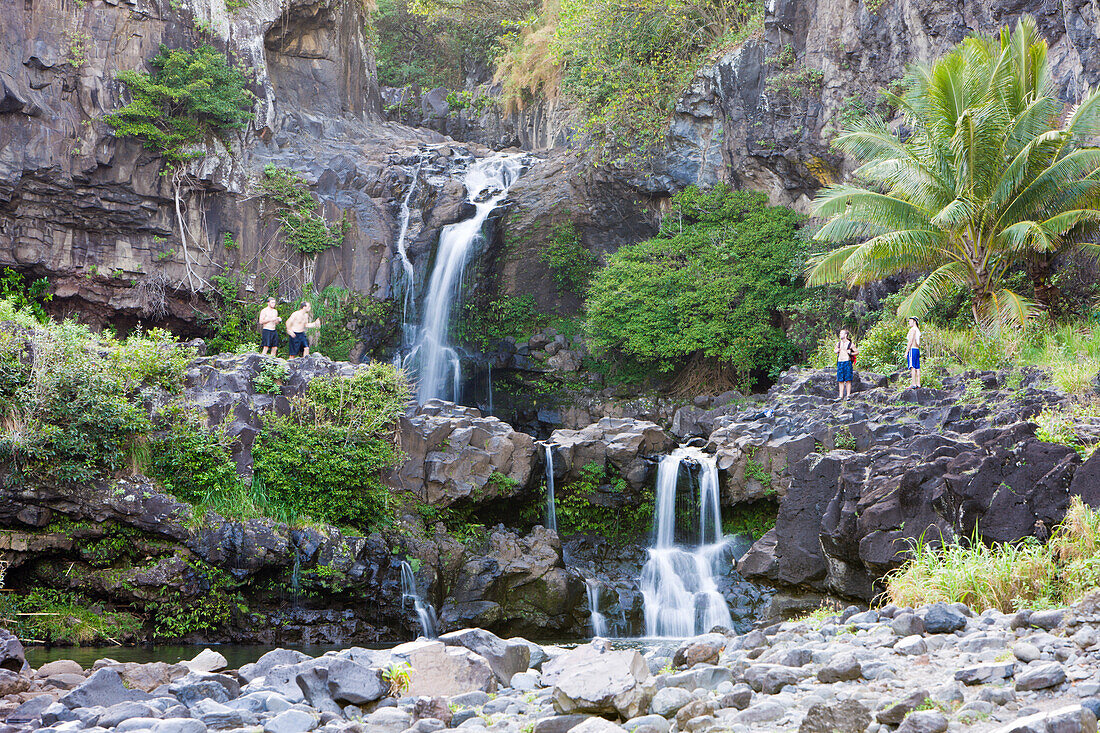 Wasserfall der Oheo Pools, Maui, Hawaii, USA