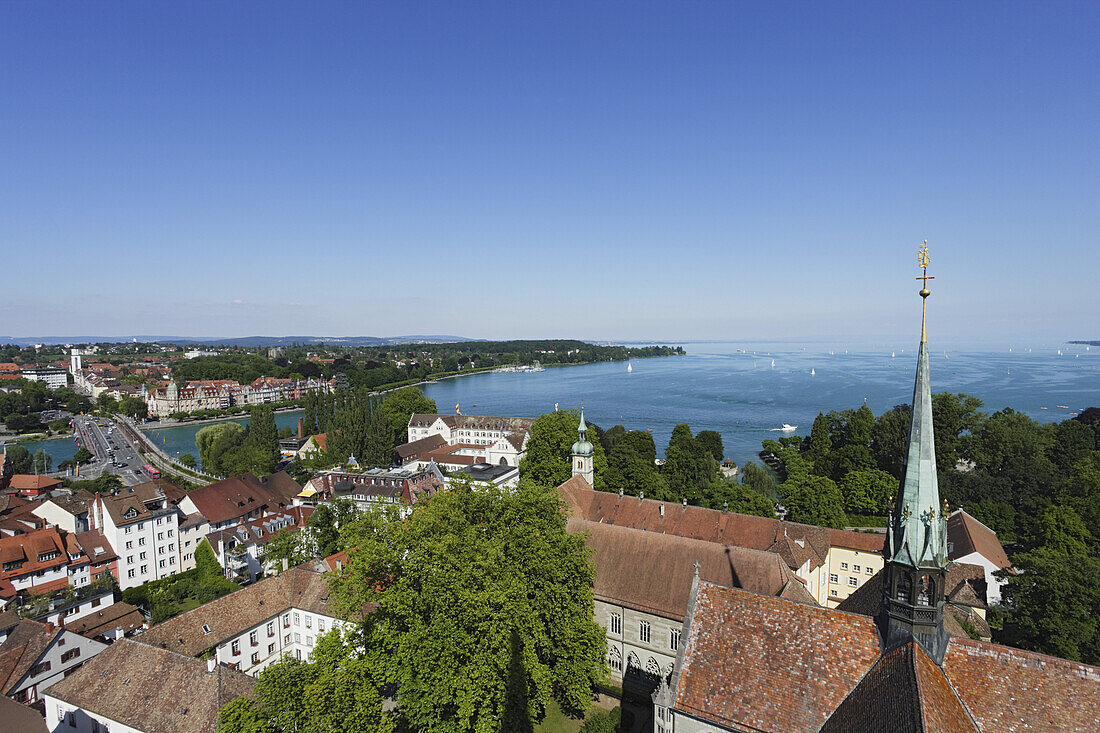 Blick von der St. Stephanskirche über Konstanz, Baden-Württemberg, Deutschland