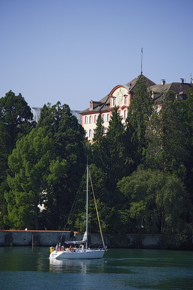 View over lake Constance to Mainau island with Castle of the Teutonic Order, Mainau island, Baden-Wurttemberg, Deutschland