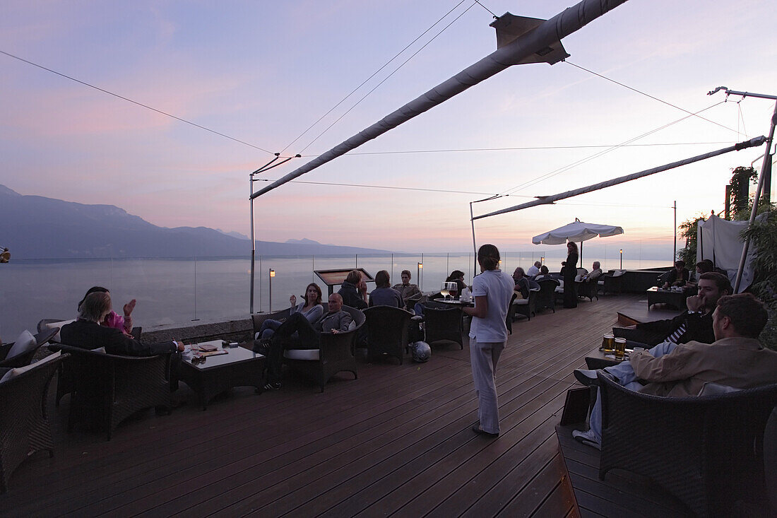 Restaurant La Deck, Hotel Baron Tavernier, Chexbres, Lavaux, Kanton Waadt, Schweiz