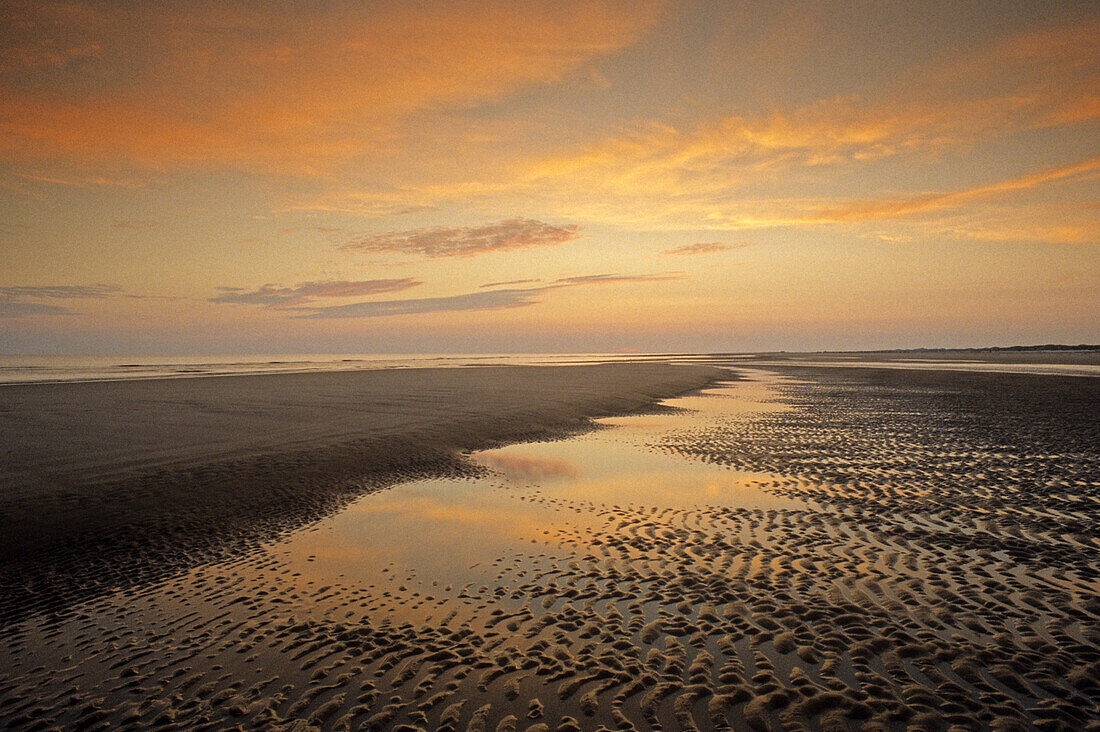 Sunset at Kniepsand beach, Amrum island, Schleswig-Holstein, Germany