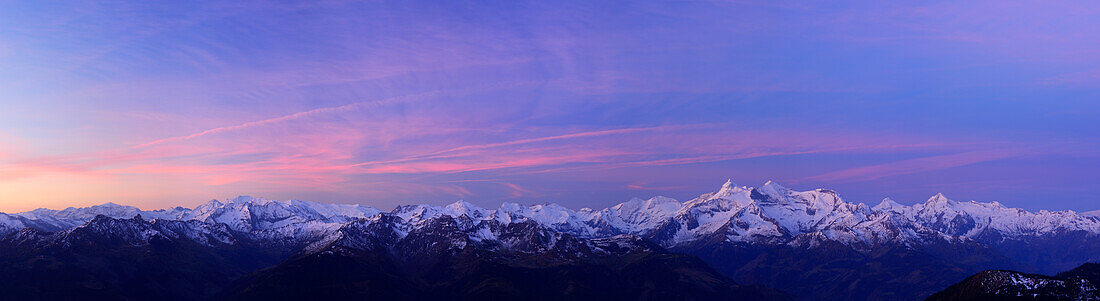 Panorama of Hohe Tauern range from the north with Grosses Wiesbachhorn, Hoher Tenn and Kitzsteinhorn, Hohe Tauern range, Salzburg, Austria