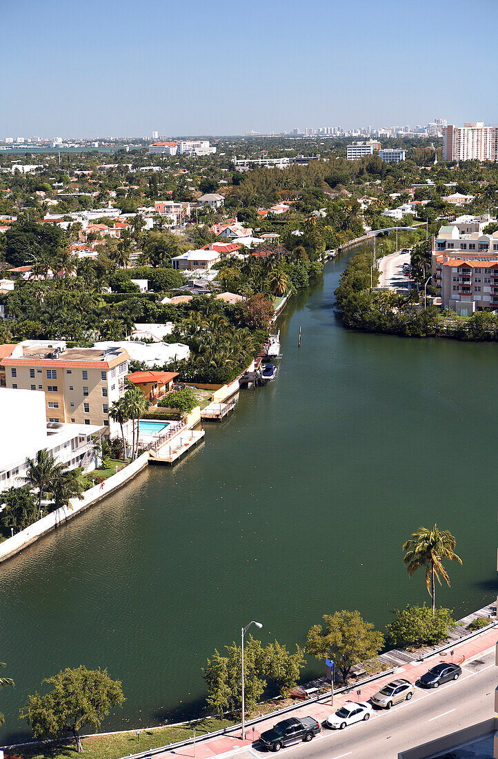 Blick auf interkostalen Wasserweg bei Tag, Miami Beach, Florida, USA