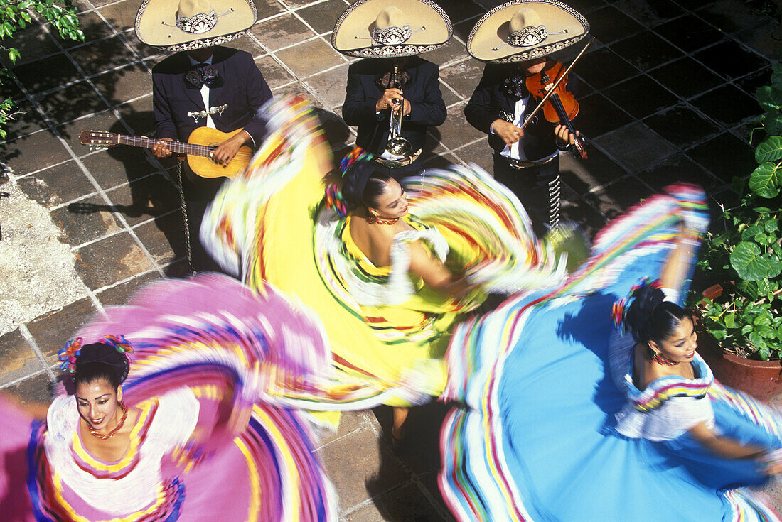 Dancers, Merida, Yucatan, Mexico
