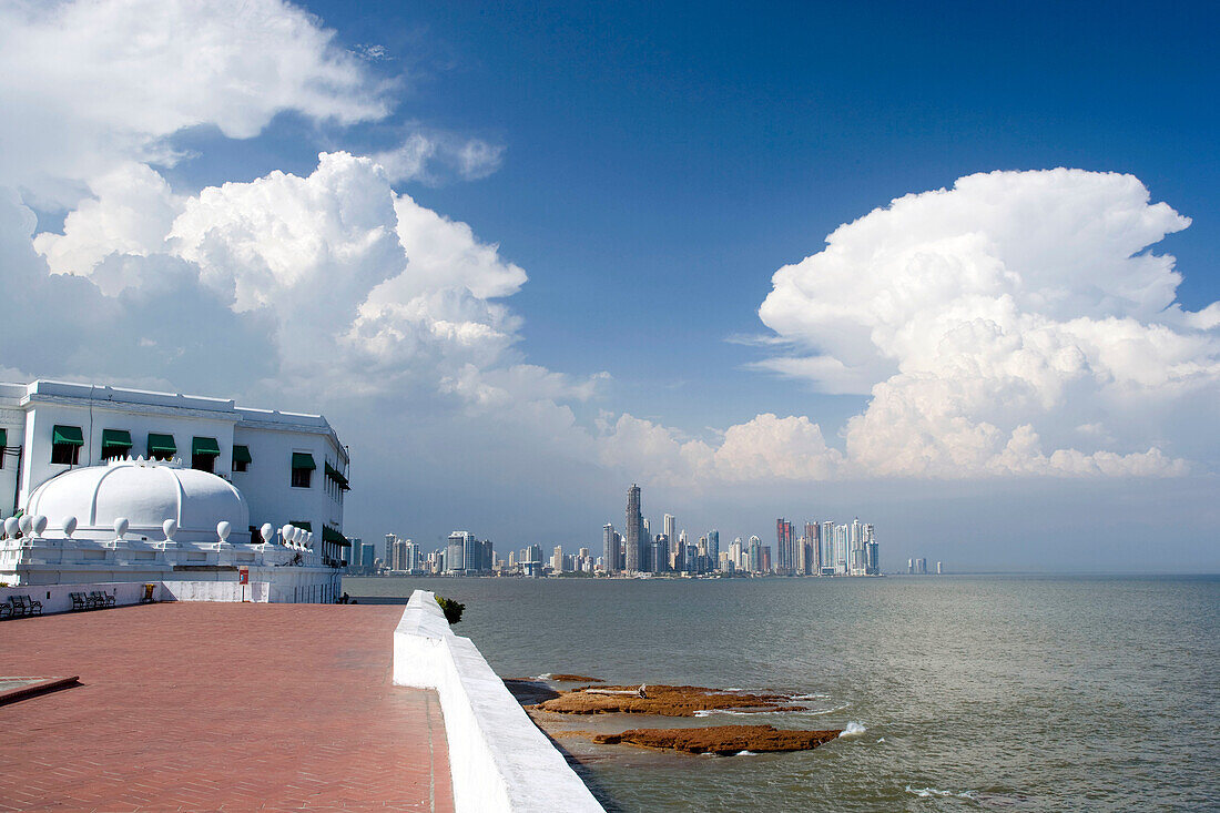 Las bovedas promenade casco antiguo Panama city Panama