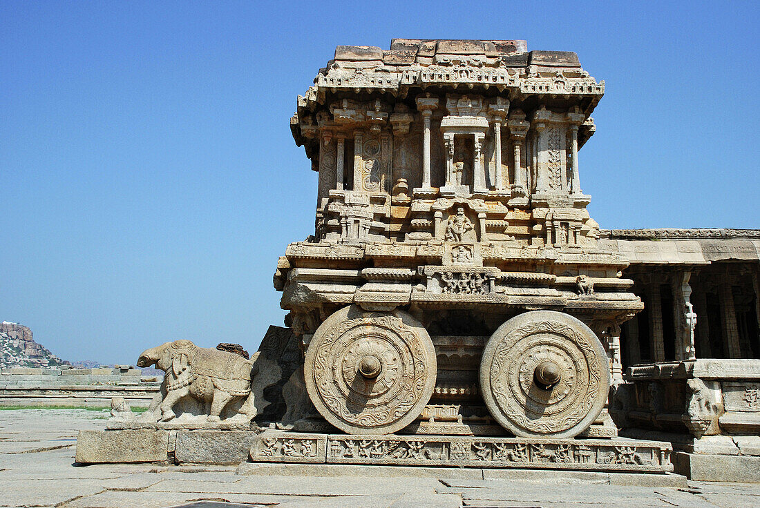 Stone chariot, Vittala Temple, Hampi, Karnataka, India