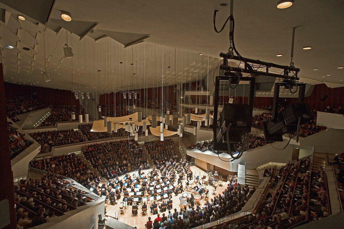 Ein Konzert in der Berliner Philharmonie, Berlin, Deutschland, Europa