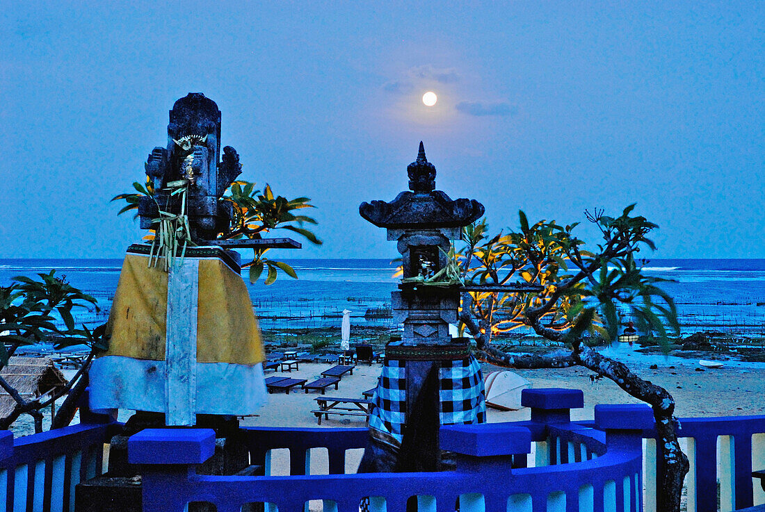 View at a shrine on the coast at full moon, Pura Geger, Southern Bali, Indonesia, Asia