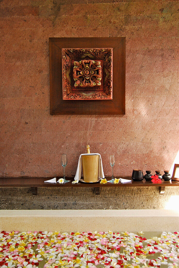 Interior view of the spa at the Chedi Club, GHM Hotel, Ubud, Bali, Indonesia, Asia