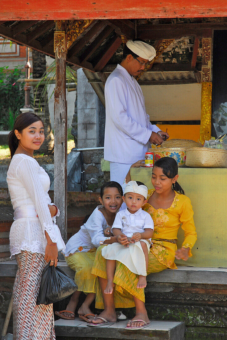 Rambut Siwi, locals in front of the temple, West Bali, Indonesien, Asia