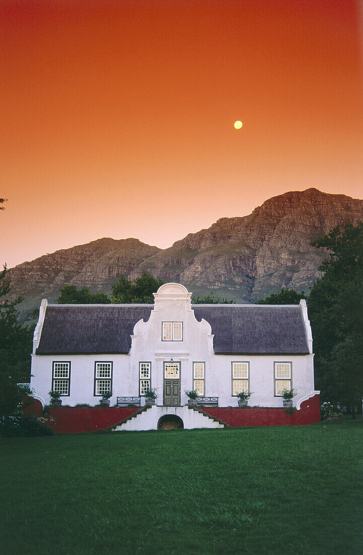 Rustenberg Winefarm in the evening light, Stellenbosch, Western Cape, South Africa, Africa