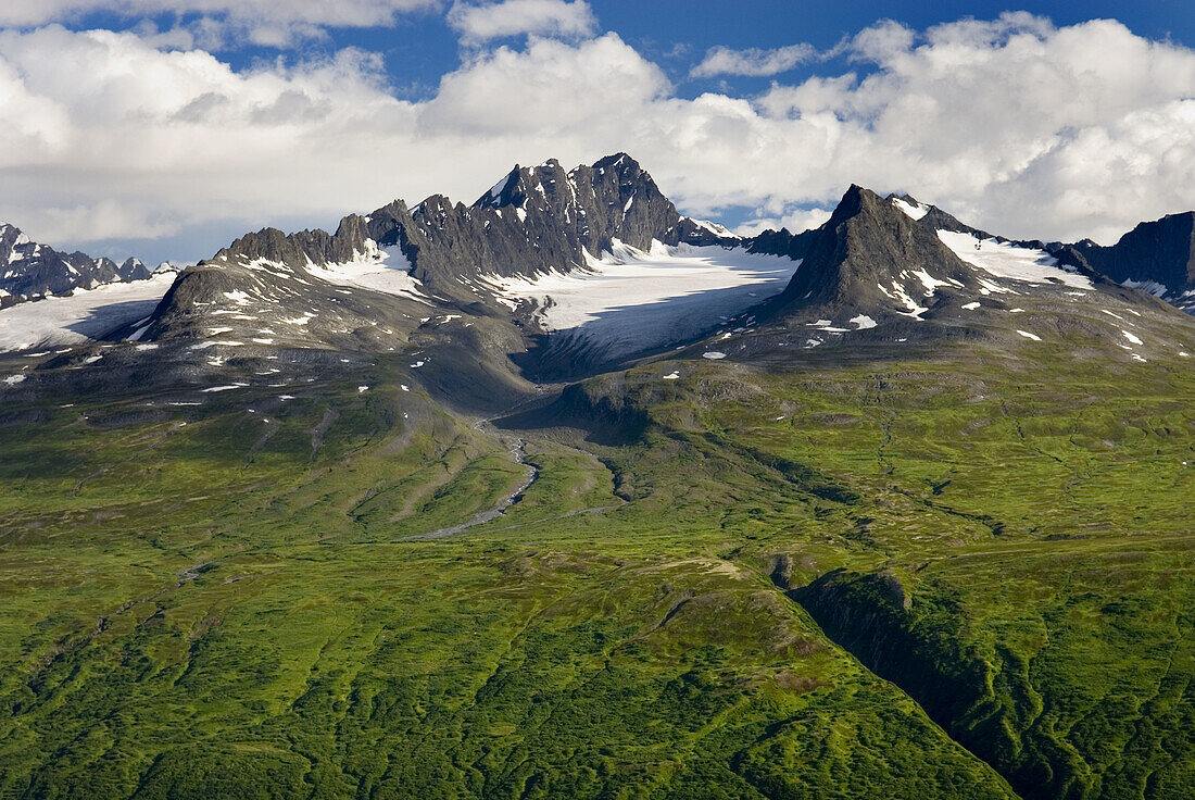 Peaks of the Chugach Mountains near Thompson Pass, Alaska, USA
