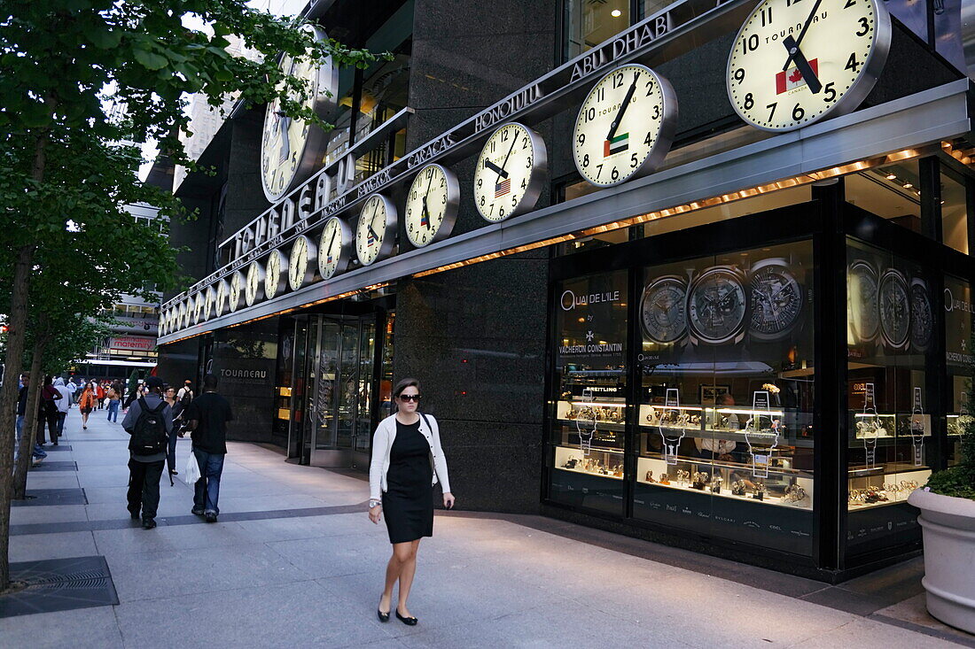 Watch retailer, Madison Avenue, Manhattan, New York City, New York, USA