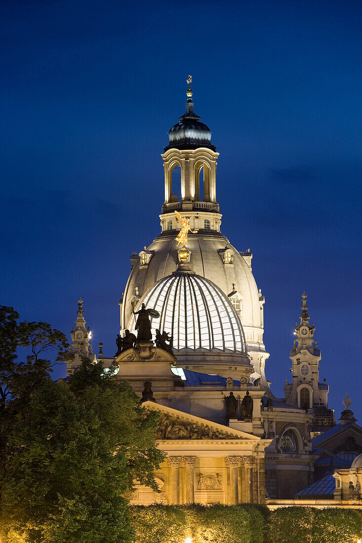 Church of Our Lady and Academy of Fine Arts in the evening, Dresden, Saxony, Germany