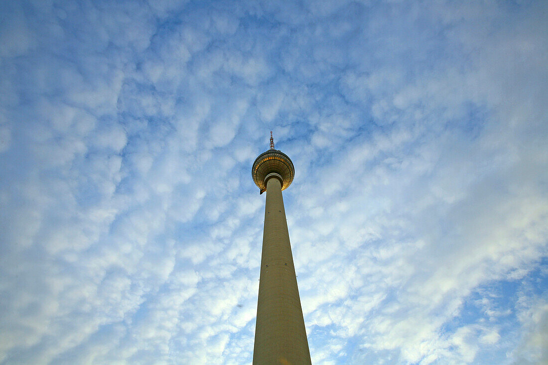 Fernsehturm, Alex, Alexanderplatz, Wolken