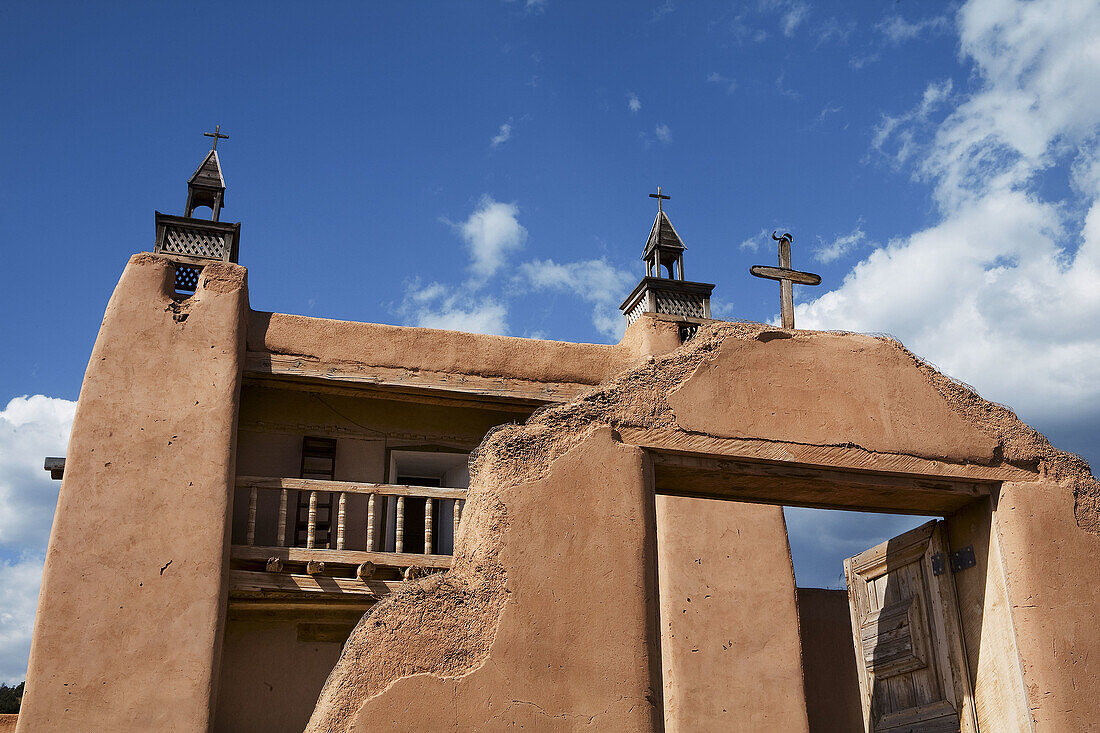 Adobe, America, Ancient, Church, Cloud, Color, Colour, Cross, Gate, Historic, Historical, History, Mission, New Mexico, Old, Pueblo, Sky, Usa, Wall, S19-656863, agefotostock