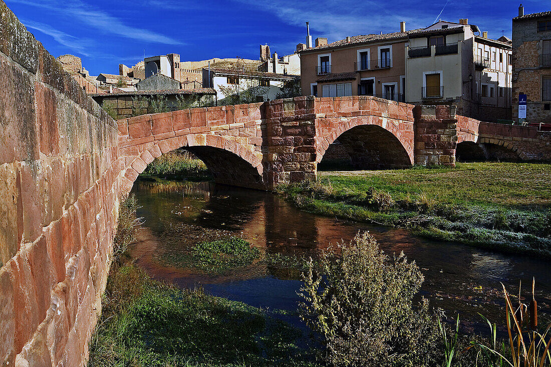 Old bridge and alcazar, Molina de Aragón. Guadalajara province, Castilla-La Mancha, Spain