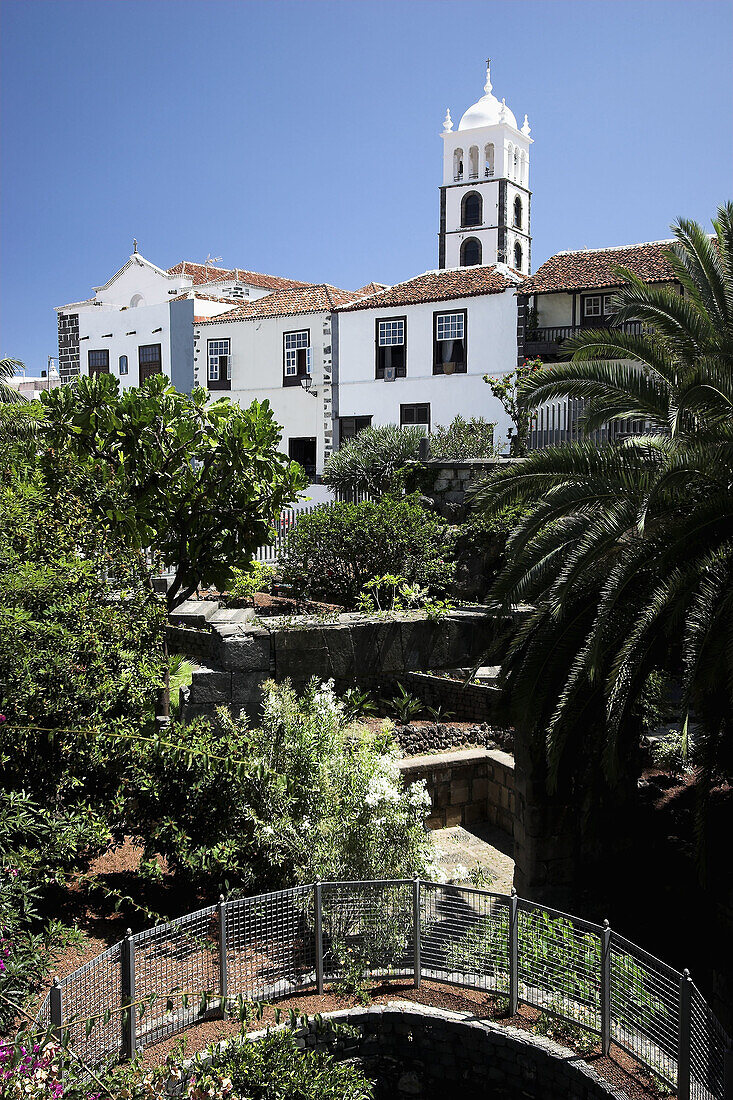 Architecture, Atlantic Ocean, Bell tower, Bell towers, Canarias, Canaries, Canary Islands, Church, Churches, Coast, Coastal, Color, Colour, Daytime, Exterior, Garachico, Garden, Gardens, House, Houses, Island, Islands, Nature, Outdoor, Outdoors, Outside, 